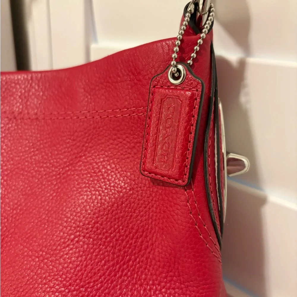 Coach Shoulder Bag| Edie F16535 - Picture 2 of 10